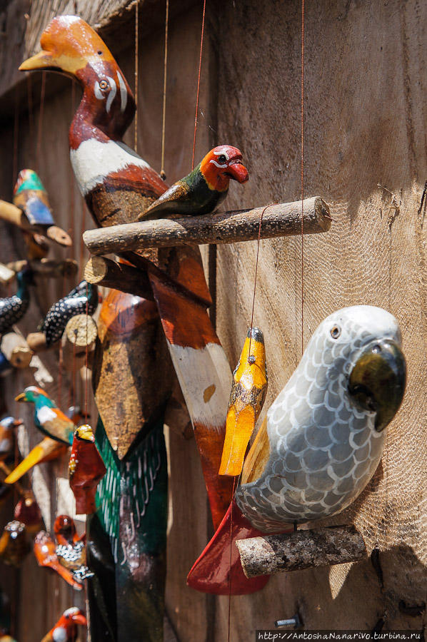 Птички деревянные Джинджа, Уганда