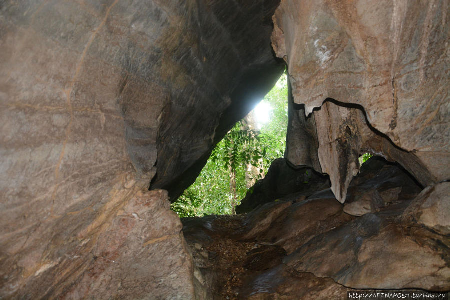 Ланта. Пещера Кхау Май Каэо Остров Ланта, Таиланд