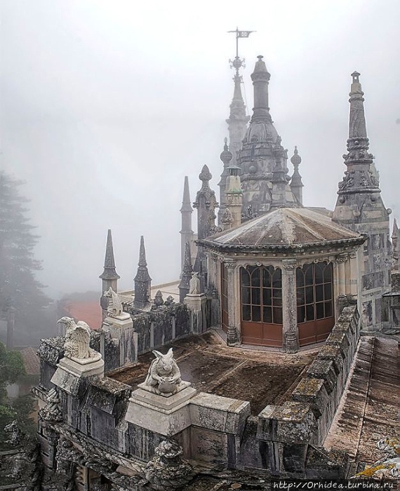 Просто магическая Регалейра на фото Тейлора Мурра Синтра, Португалия