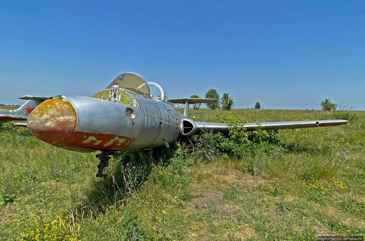 Старый аэродром ДОСААФ Волчанск, Украина