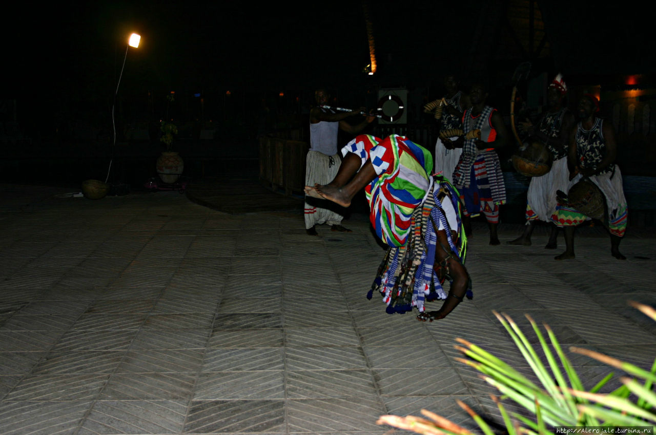 Гамбия  Танцы Коту, Гамбия
