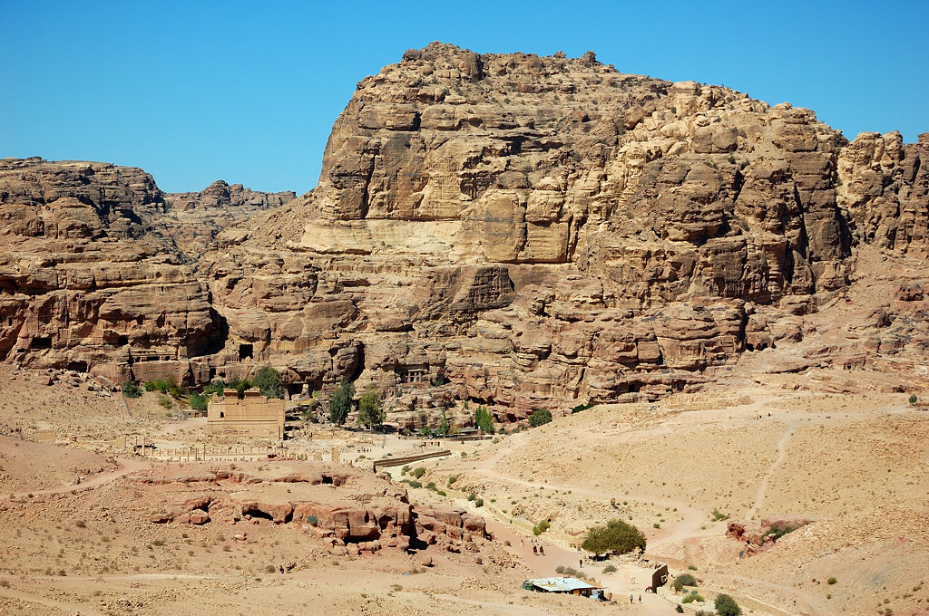 Ж Петра, Иордания