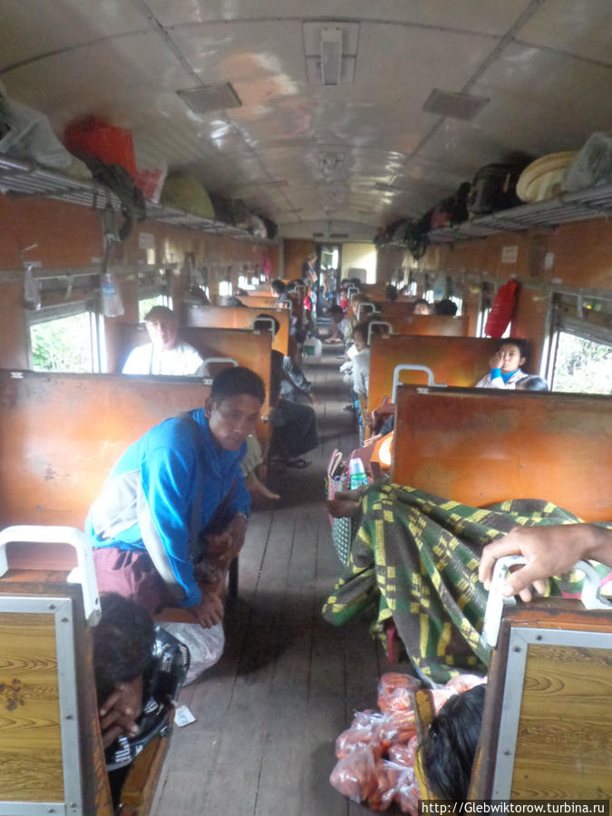 Поездка по железной дороге  в Хсипо: люди Сипо, Мьянма