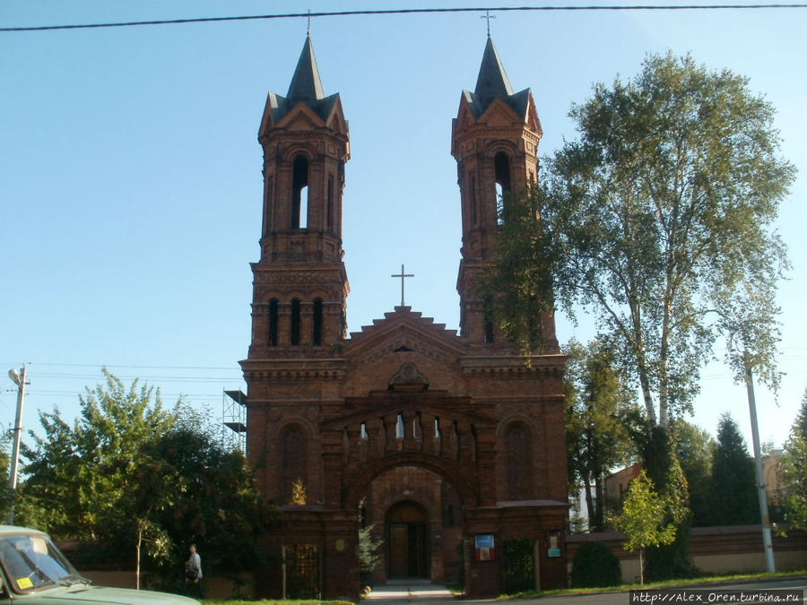Костел Св.Барбары. Здание построено в 1885 году. До этого здесь был деревянный костел, построенный в XVIII веке на католическом кладбище. Витебск, Беларусь