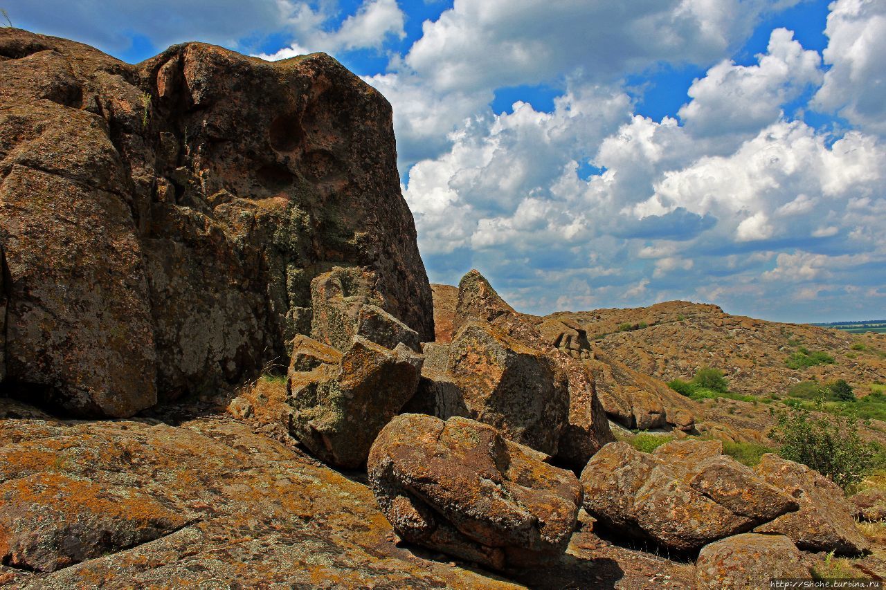 Восточная гряда Каменные могилы заповедник, Украина