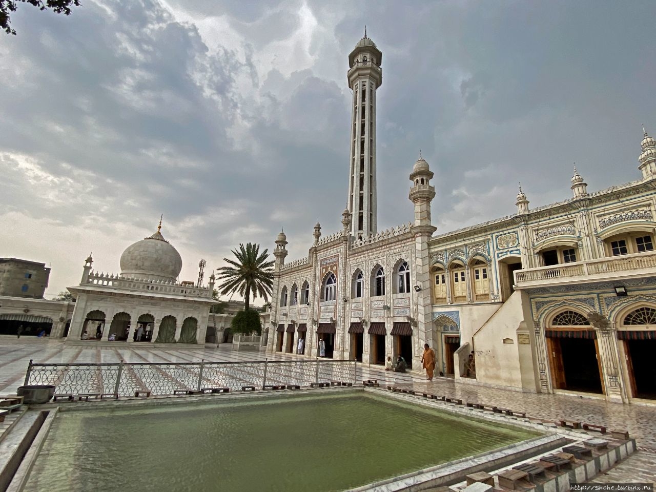 Святилище Мехер Али Шаха / Shrine of Meher Ali Shah