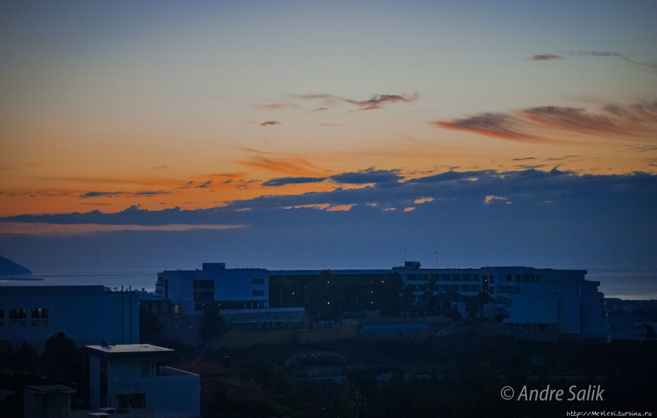 Февральское утро на Средиземном Ситжес, Испания