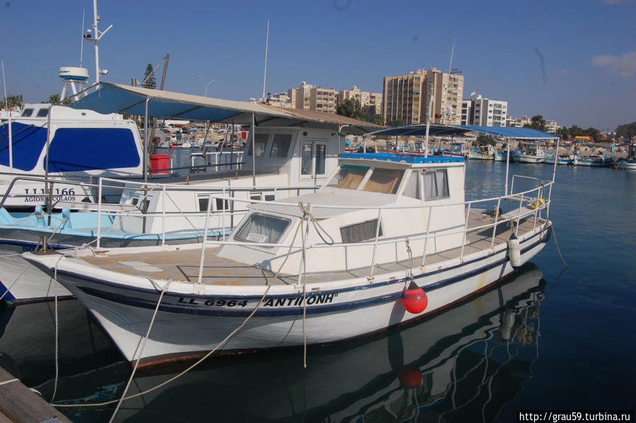 Рыболовный порт Ларнака, Кипр