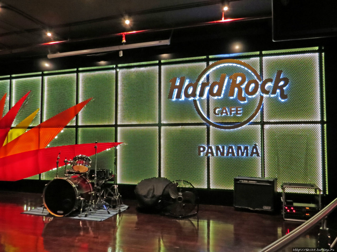 Хард Рок Кафе Панама Панама-Сити, Панама
