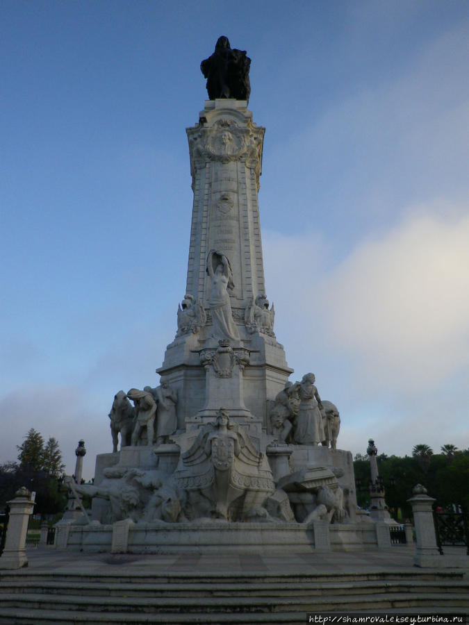 Памятник маркизу де Помбалу Лиссабон, Португалия