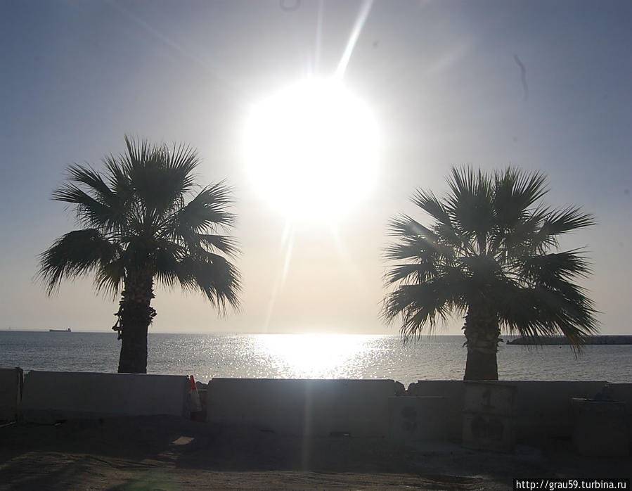 Утро курортного города Ларнака, Кипр
