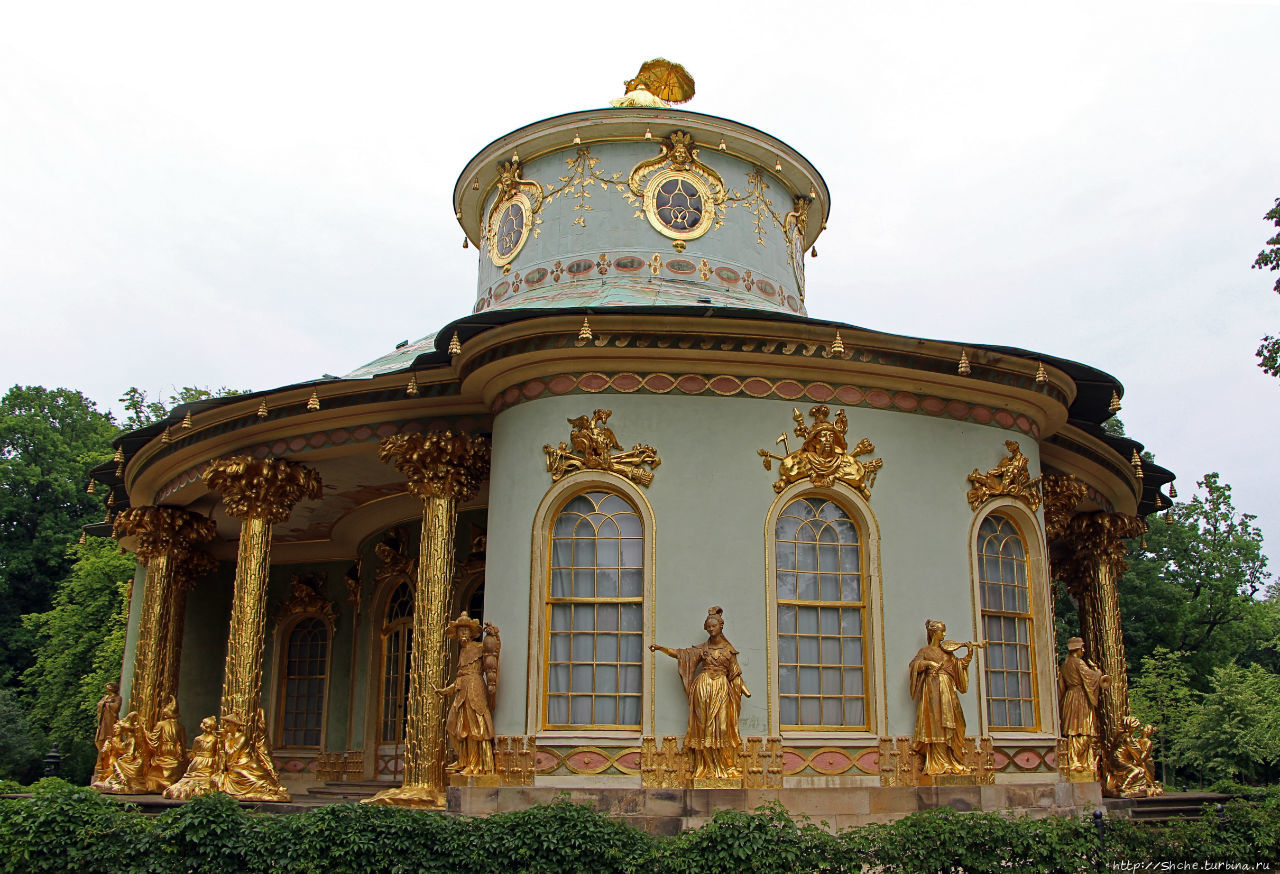 Дворцово-парковый комплекс Потсдама. Neues Palais и др Потсдам, Германия