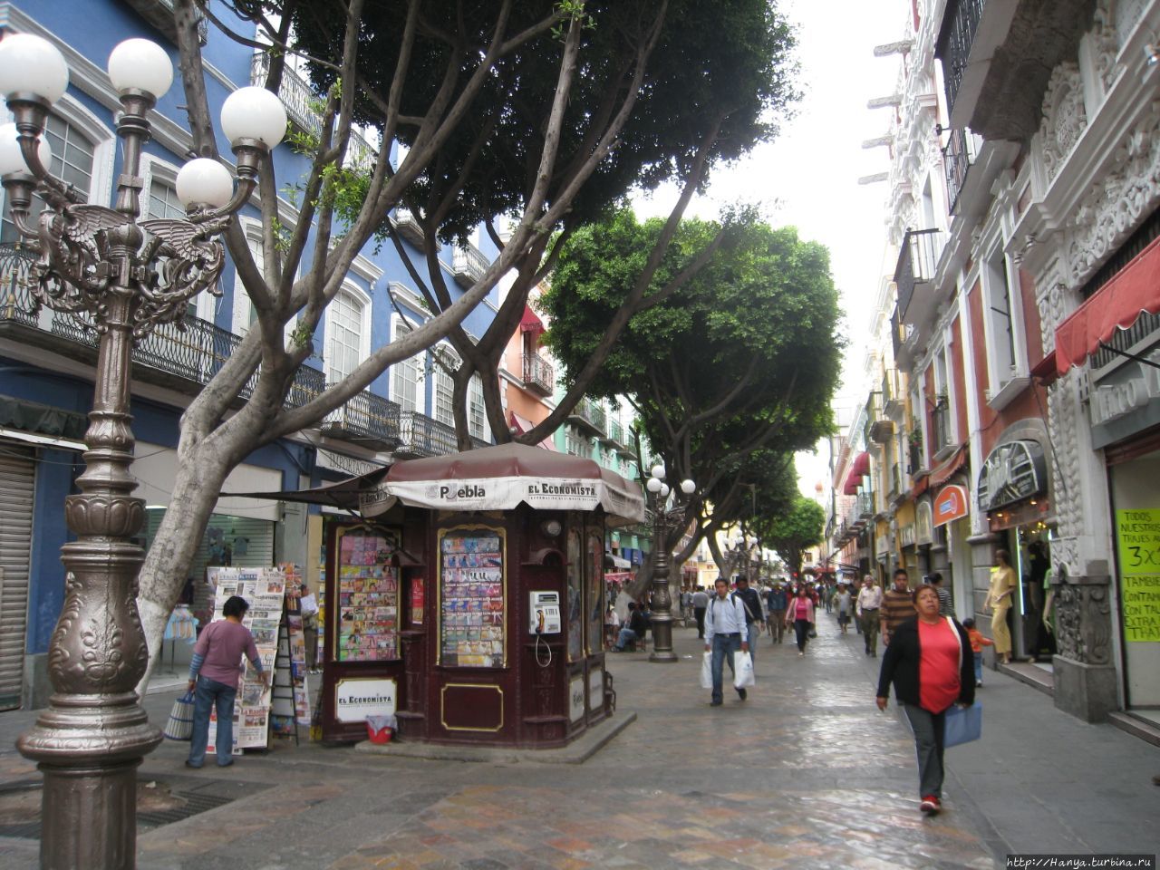 Улицы исторического центра Пуэблы Пуэбла, Мексика