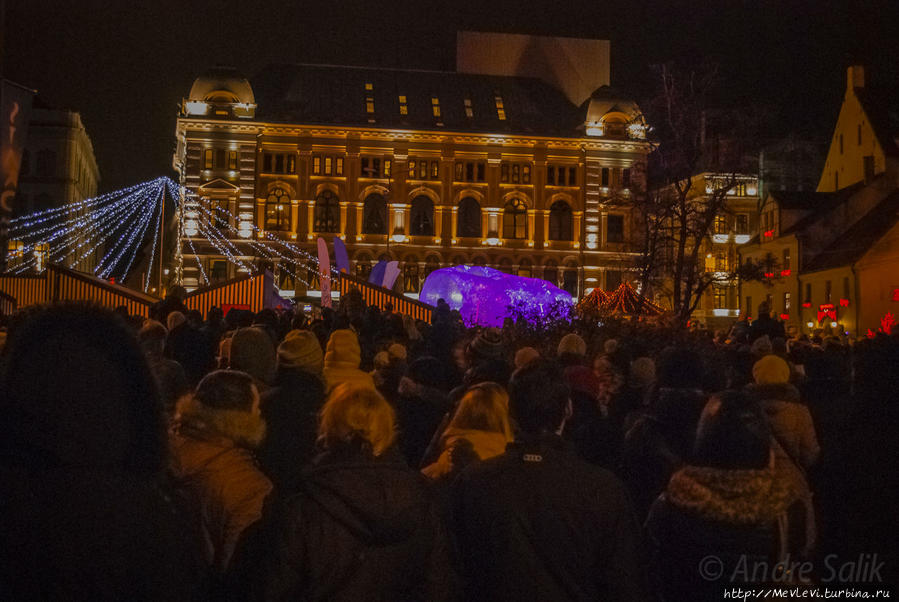 Фестиваль света “Рига сияет” (