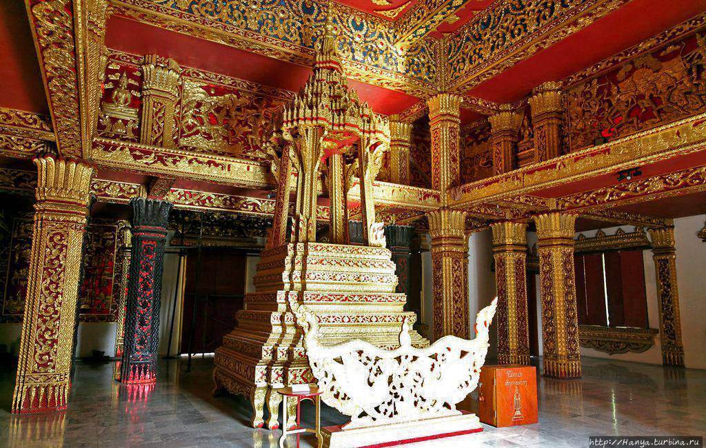 Дворцовый музей. Фото из интернета Дворцовый музей. Фото из интернета