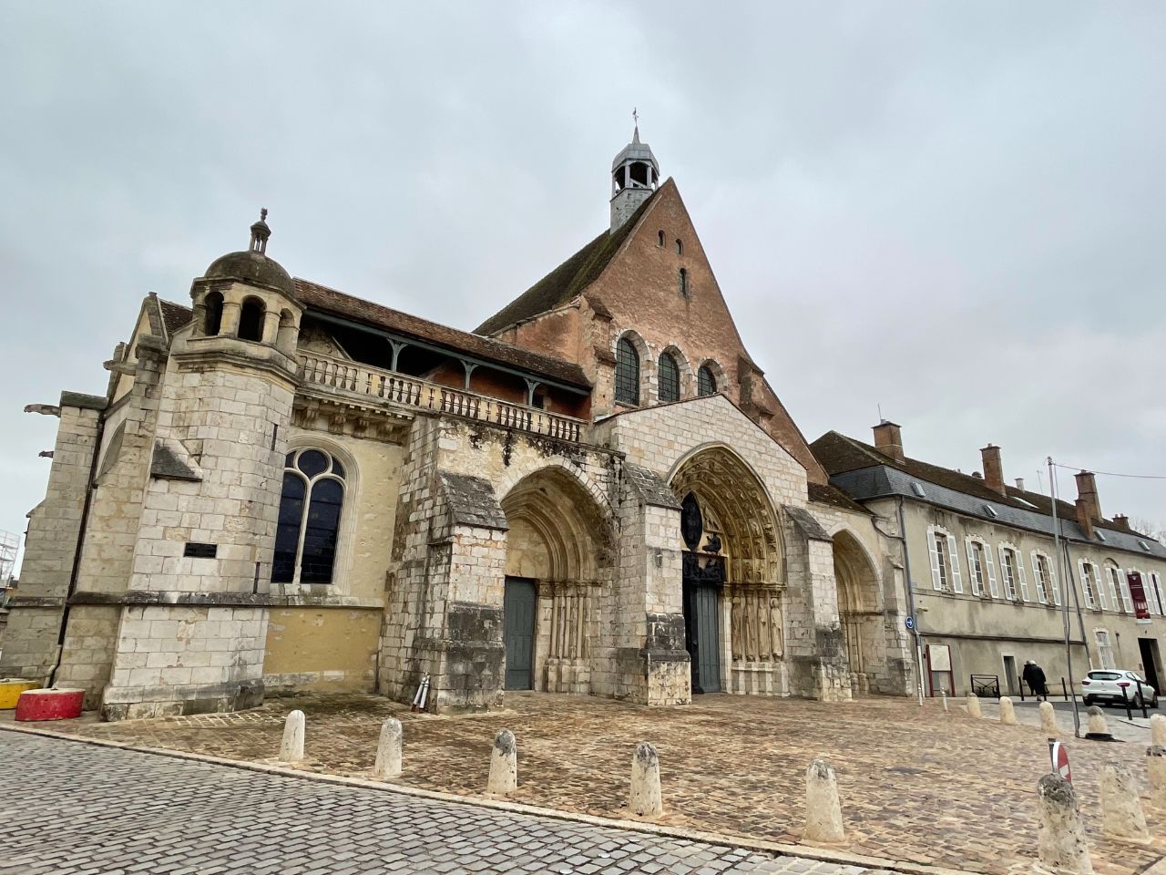 Церковь Сен-Аюль / Église Saint-Ayoul