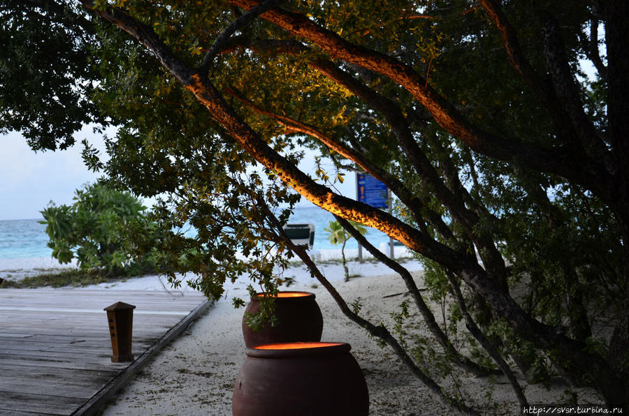 Мальдивы.. Когда заходит солнце... Мальдивские острова