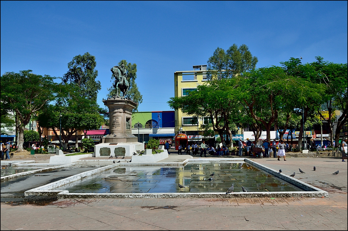 Памятник президенту Херардо Барриосу Сан-Сальвадор, Сальвадор