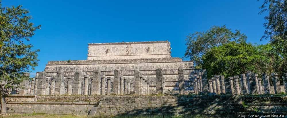 Группа (Храм) Тысячи Колонн Чичен-Ица город майя, Мексика