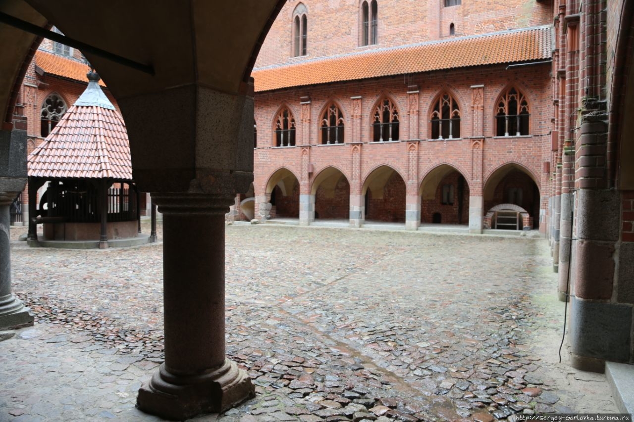 Столица  тевтонских  рыцарей Мальборк, Польша