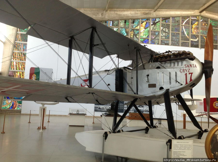 В Морско музее также экспонируются португальские самолеты разных лет. Лиссабон, Португалия