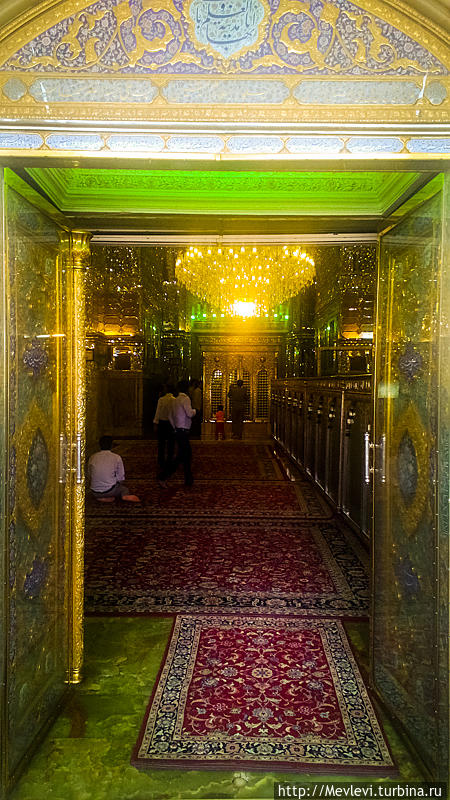 Мечеть Насир-оль-Мольк.