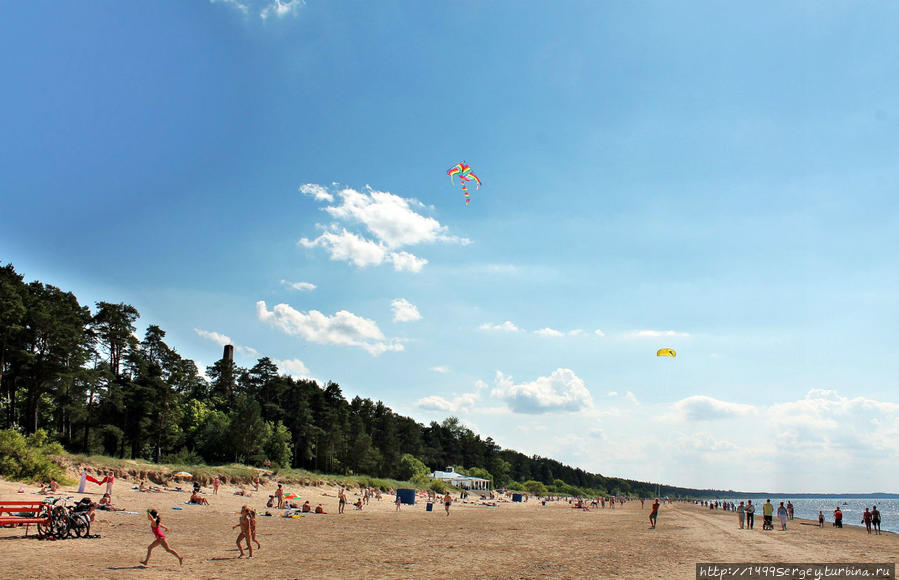 Несколько солнечных часов пляжа Нарвы-Йыэсуу Нарва-Йыэсуу, Эстония