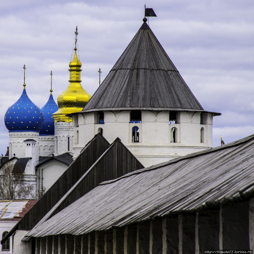 Мирное сосуществование ислама и христианства в Казани Казань, Россия