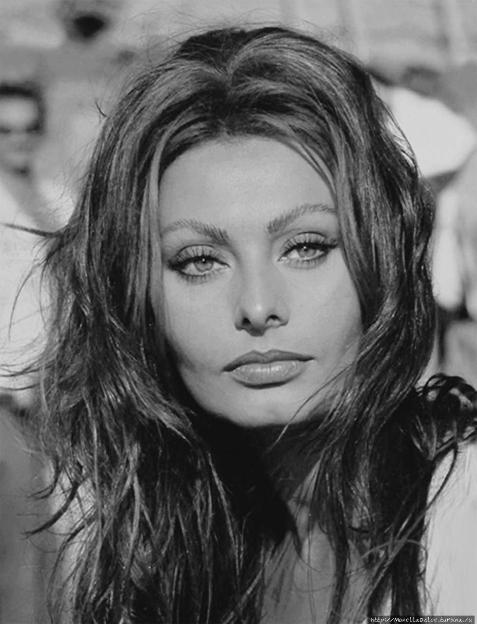 Pozzuoli- город детства Sofia Loren