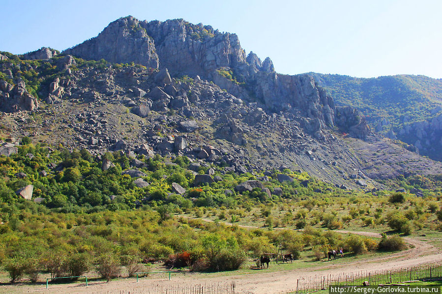 Прогулки возле Демерджи Алушта, Россия