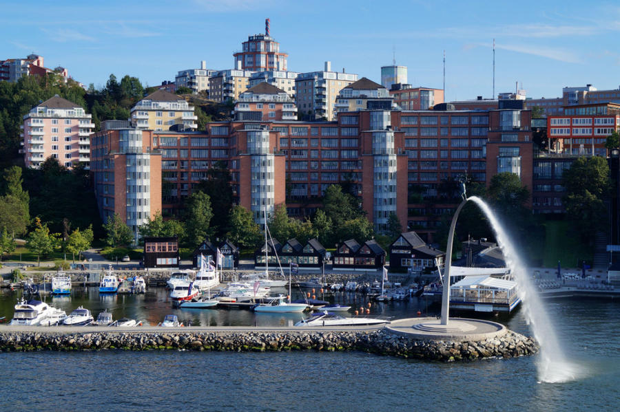 Оригинальный фонтан, видимо работы Карла Миллеса, можно увидеть с борта парома. Стокгольм, Швеция