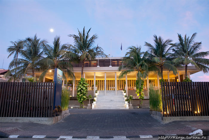 Бутик-отель The Oasis Benoa Boutique Beach Resort Нуса-Дуа, Индонезия