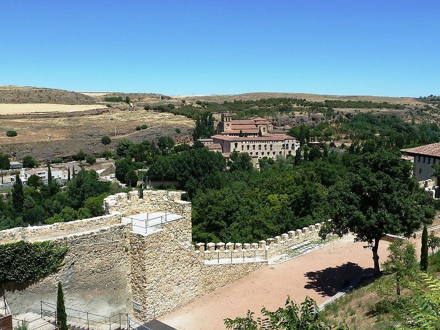 Про Алькасар Сеговия, Испания