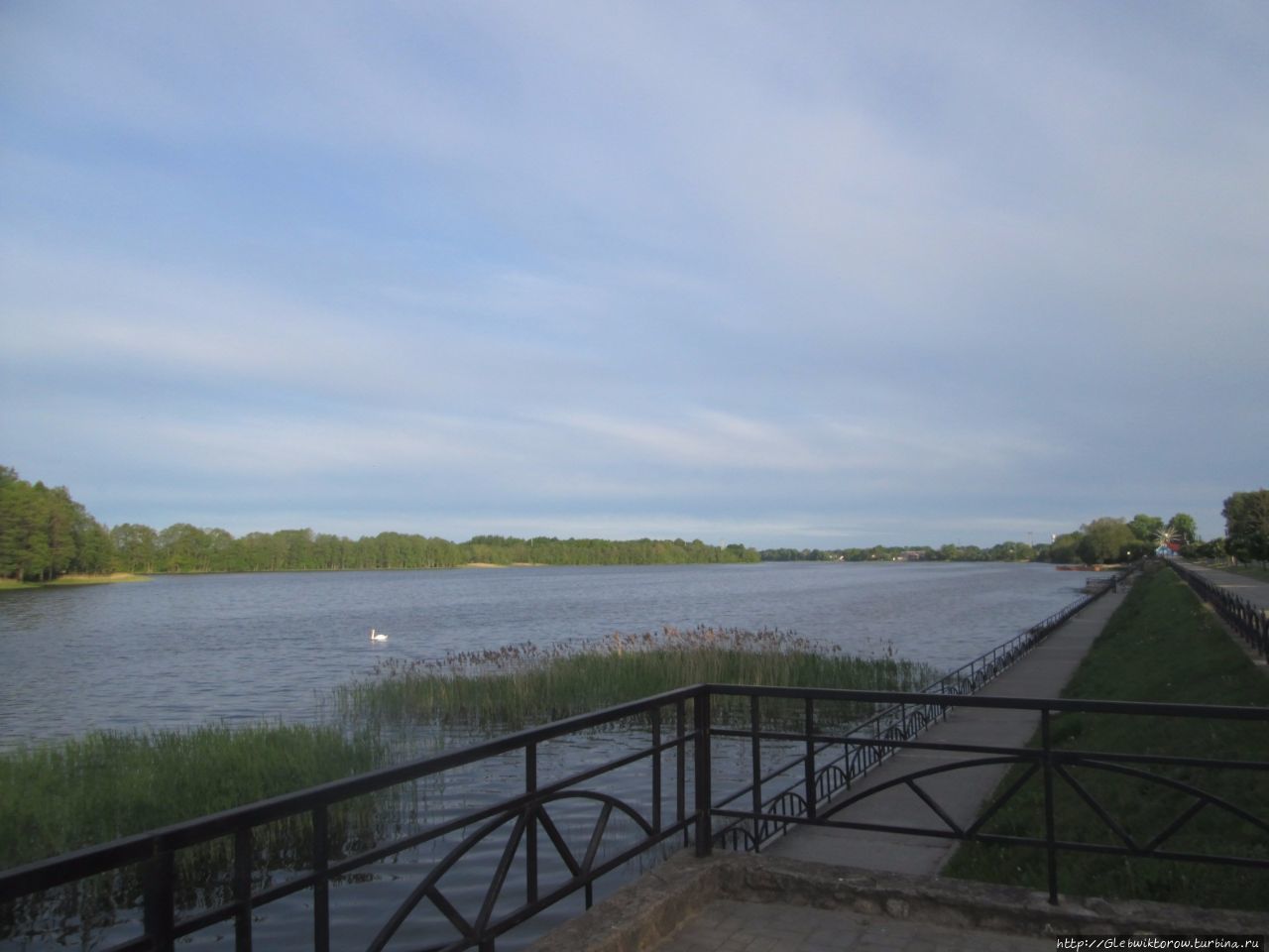 Прогулка по городу в 7 утра Миоры, Беларусь