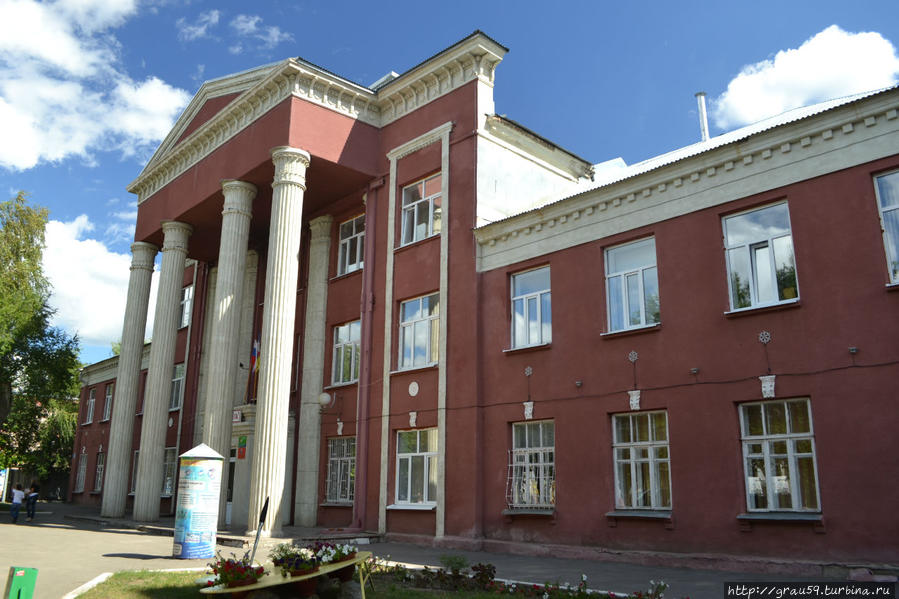 Немецкий энгельс. Энгельс немцы Поволжья. Госпиталь немцев Поволжья Энгельс. Школы немцев Поволжья Саратов. Здания Энгельса.