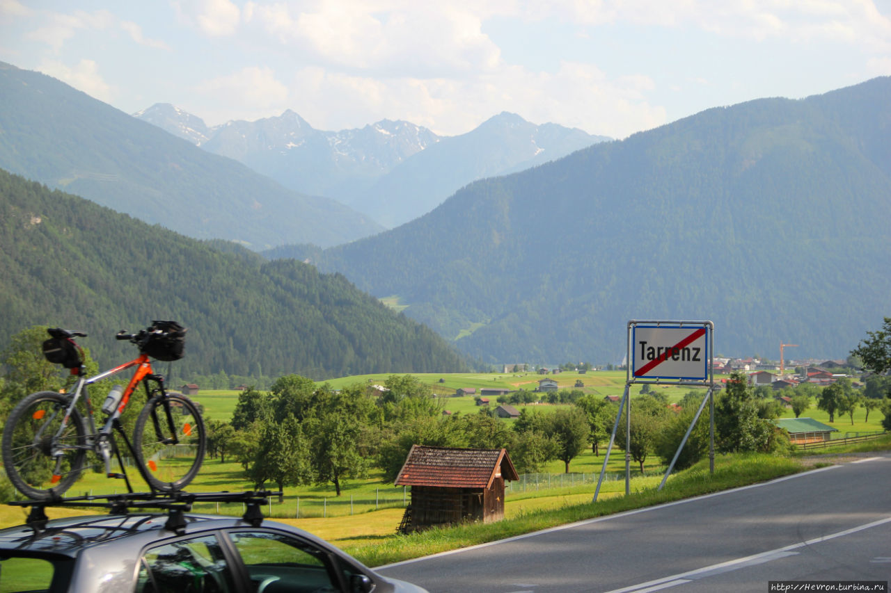Дорога через Альпы Земля Тироль, Австрия