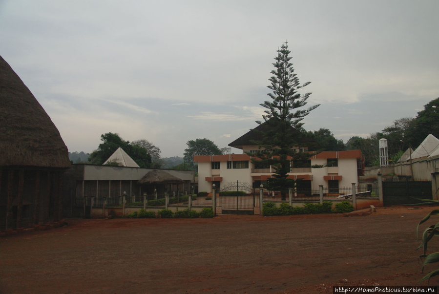 Резиденция главы бамилеке Банджун, Камерун