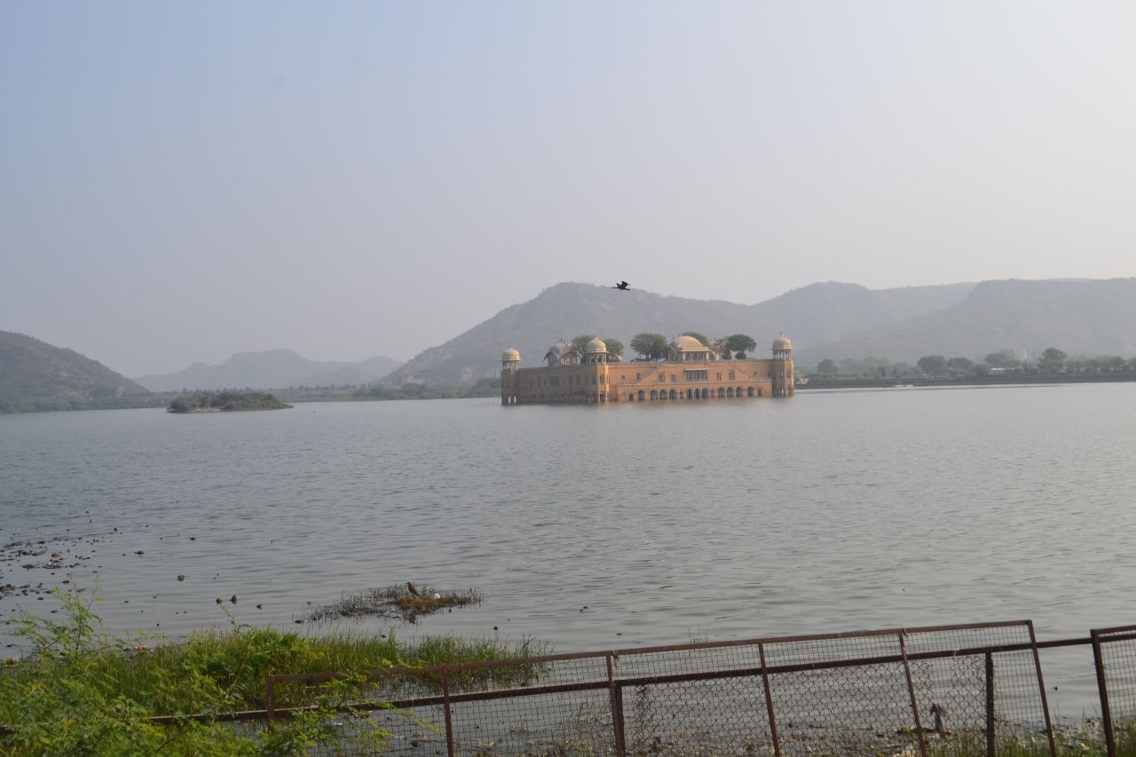 Озерный дворец Джайпур, Индия