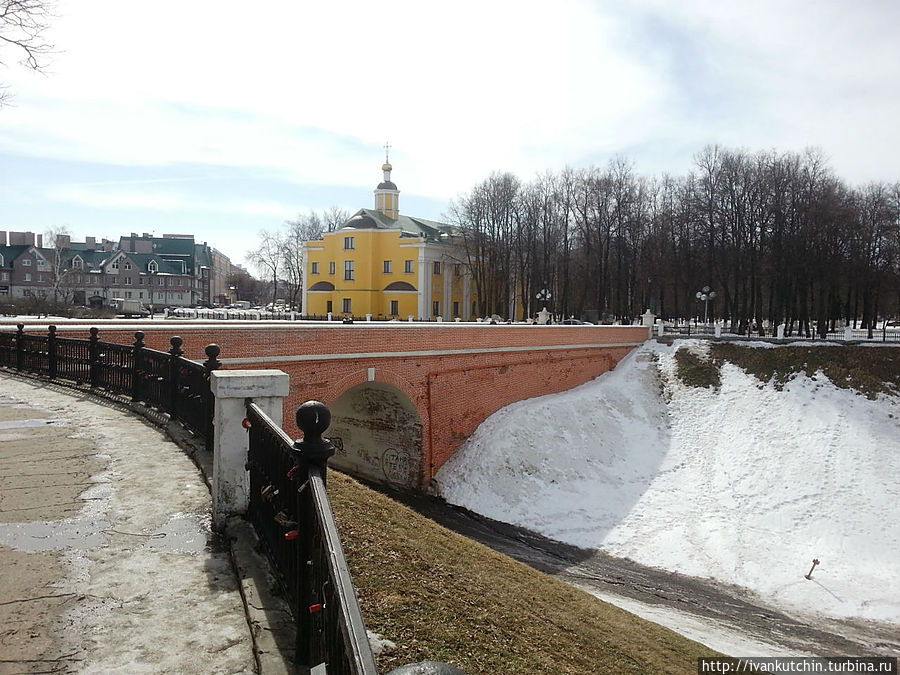 Глебовский мост и Ильинский храм Рязань, Россия