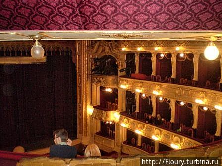 В зале львовской оперы Львов, Украина