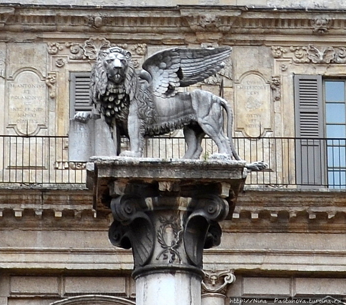 Две площади в самом сердце Вероны Верона, Италия