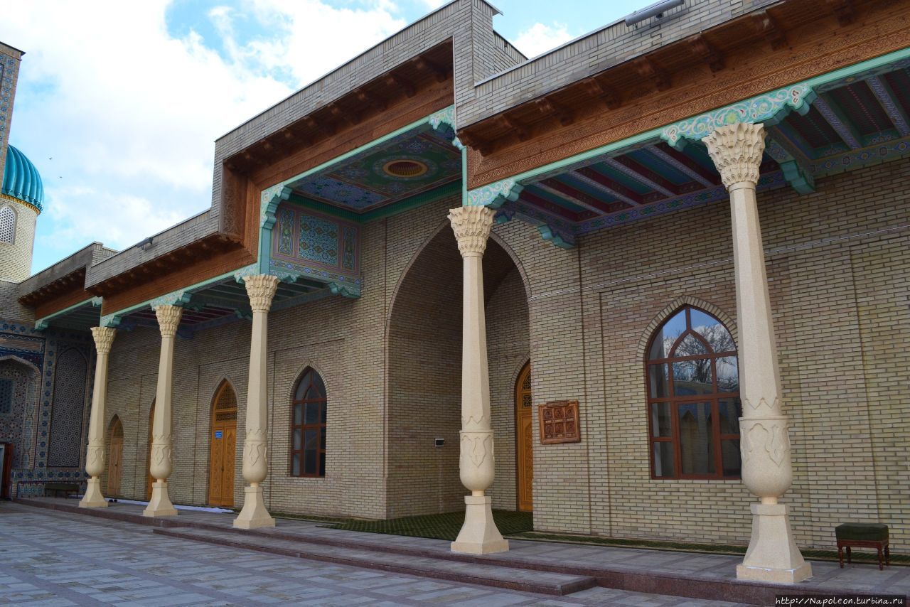 Мавзолей Амбар Биби Зангиата, Узбекистан