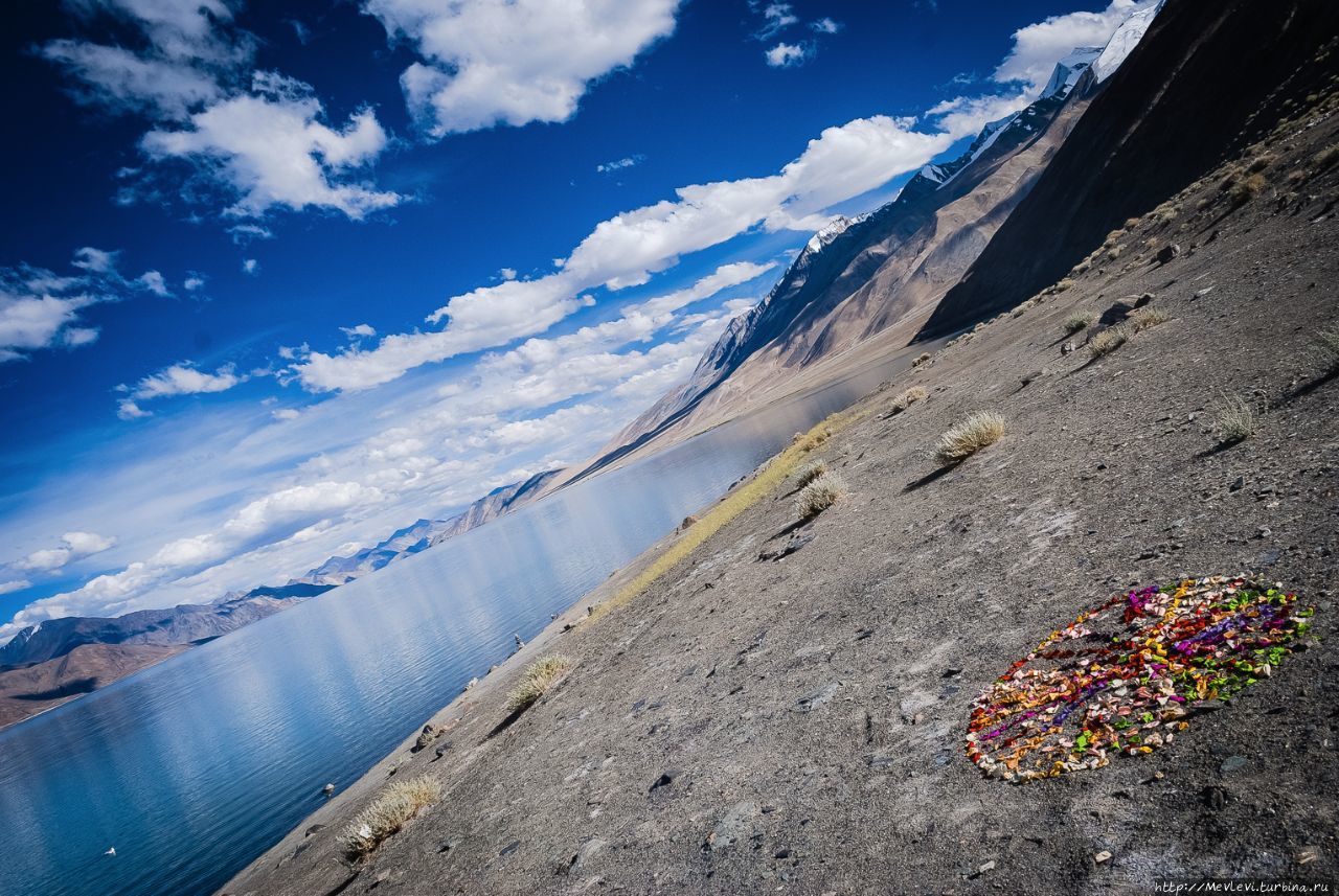 Озеро Пангонг Штат Джамму-и-Кашмир, Индия