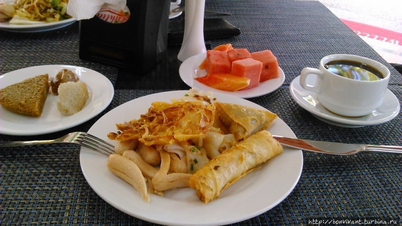 Завтрак в отеле Нгве-Сон, Мьянма