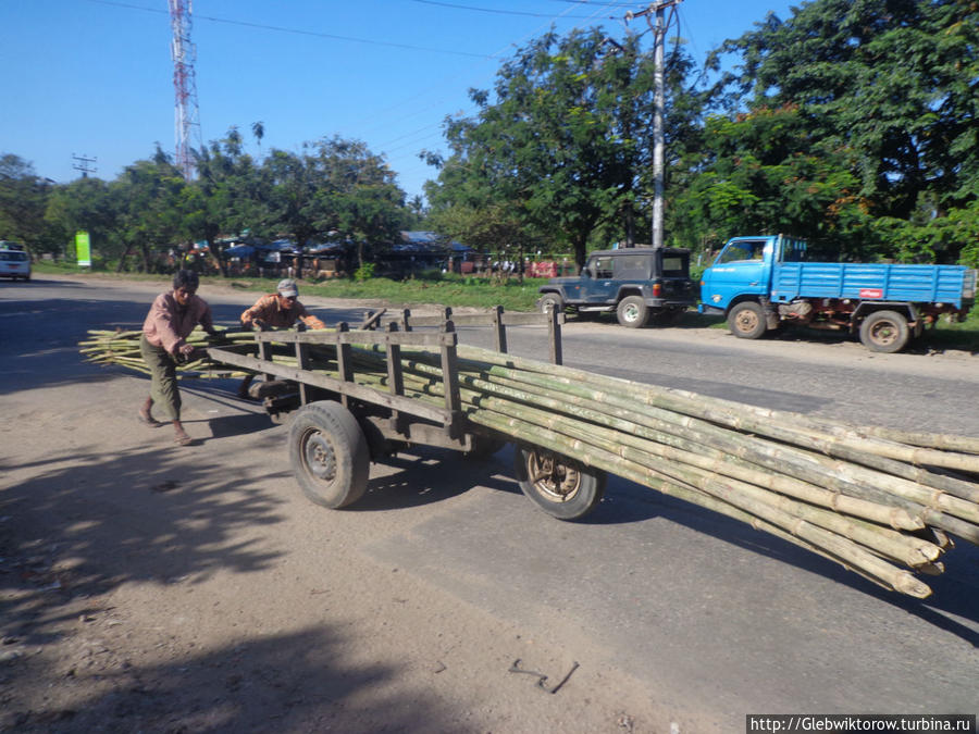 Нетуристический Янгон. Прогулка по Thanthumar Rd. Янгон, Мьянма