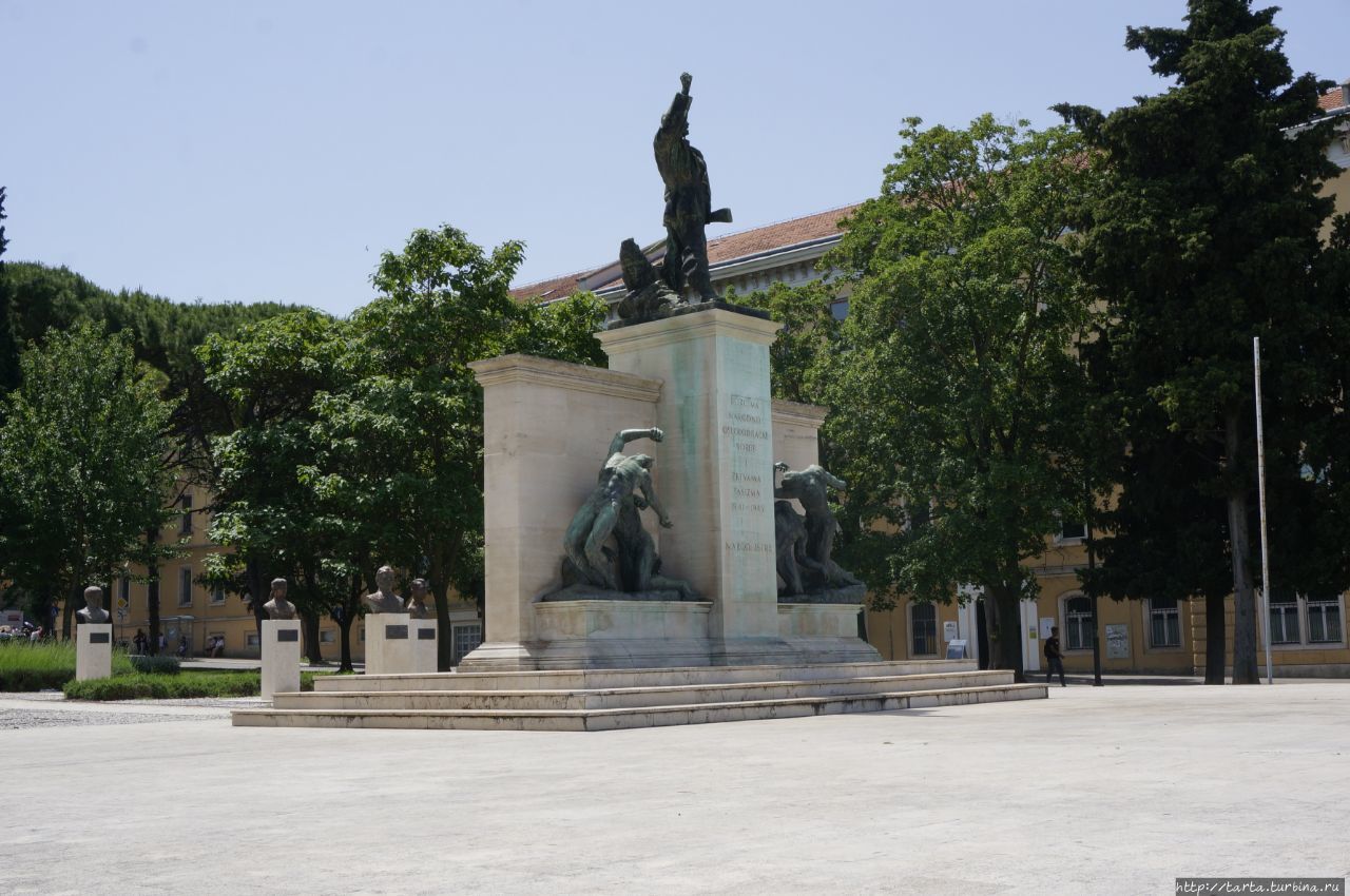 Пула 10 лет спустя Пула, Хорватия