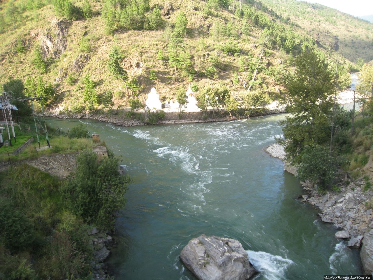 Чусом — место слияния двух рек Паро, Бутан