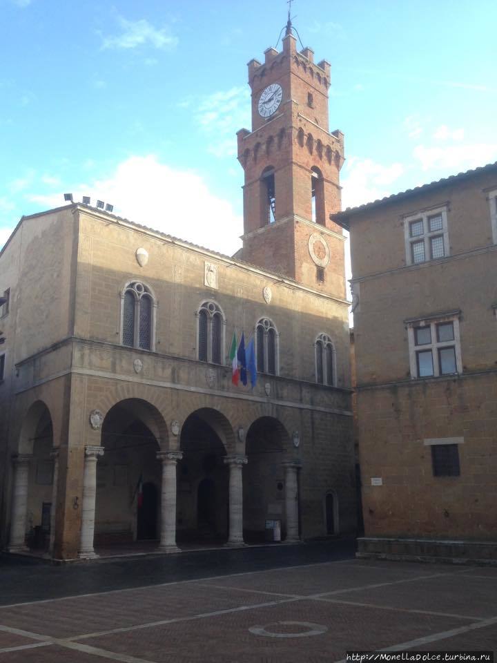 piazza Duomo (Pio 2) Пьенца, Италия
