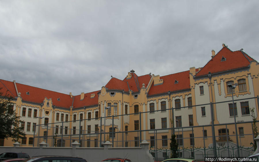 Гимназия Братислава, Словакия