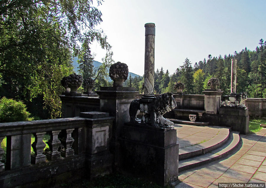 Парковый ансамбль замка Пелеш Синая, Румыния